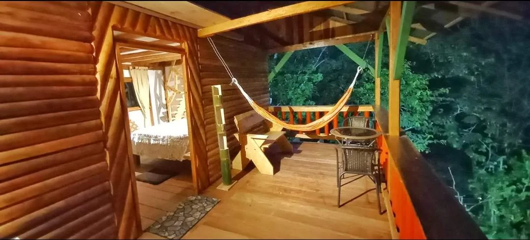 Terraza con hamaca en Curigua Nature